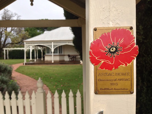 Poppy Plaque for Anzacs